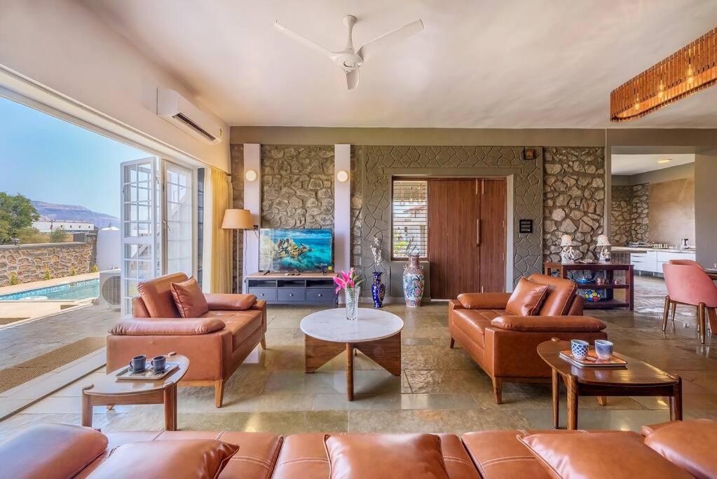 Stone Mansion By Phoenix Stays Igatpuri Exteriör bild