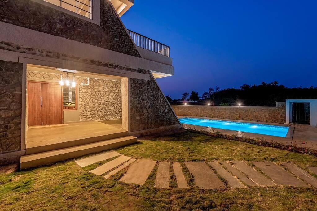 Stone Mansion By Phoenix Stays Igatpuri Exteriör bild