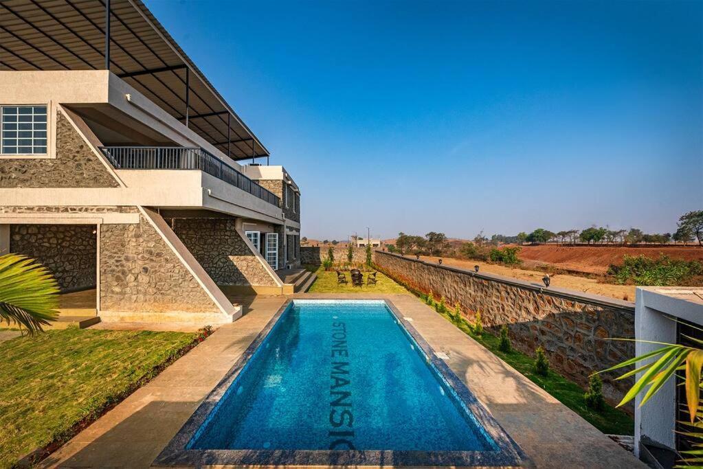 Stone Mansion By Phoenix Stays Igatpuri Exteriör bild
