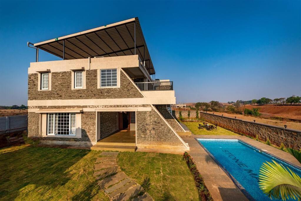 Stone Mansion By Phoenix Stays Igatpuri Exteriör bild
