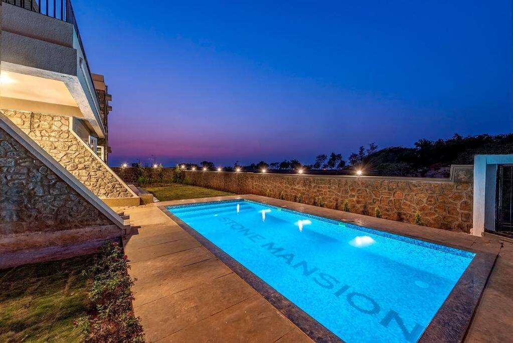 Stone Mansion By Phoenix Stays Igatpuri Exteriör bild