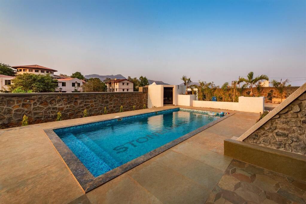Stone Mansion By Phoenix Stays Igatpuri Exteriör bild