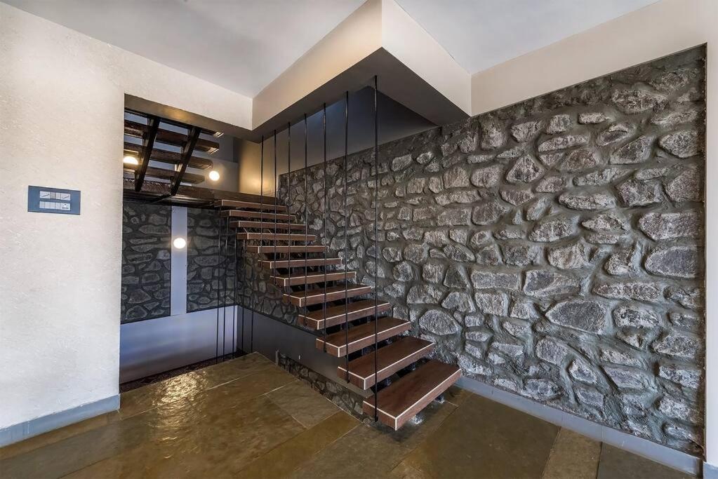 Stone Mansion By Phoenix Stays Igatpuri Exteriör bild