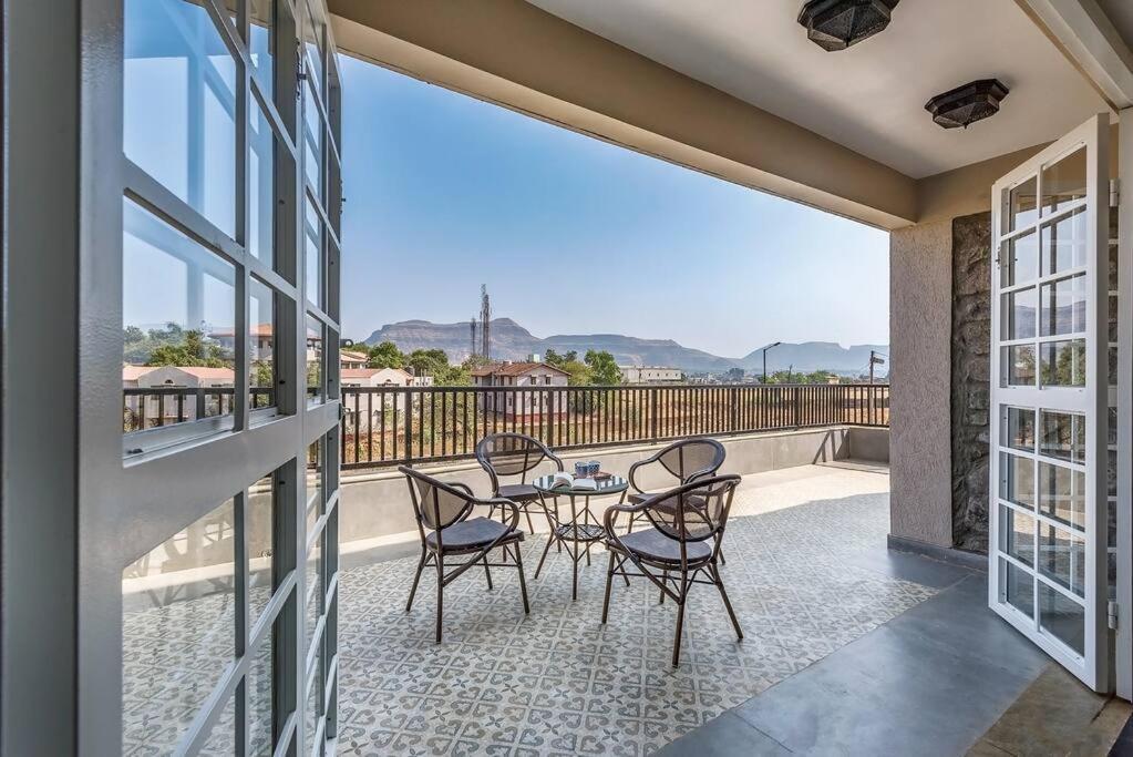 Stone Mansion By Phoenix Stays Igatpuri Exteriör bild