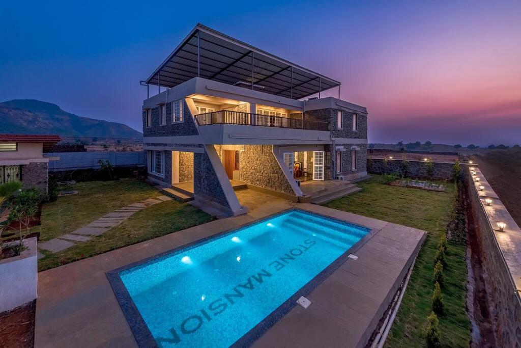 Stone Mansion By Phoenix Stays Igatpuri Exteriör bild